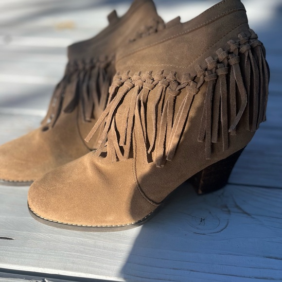 Sbicca Vintage Fringe Suede Heels - Picture 1 of 5